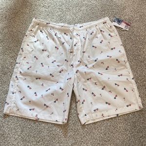 NWT- mens FREE PLANET white summer shorts. Size XL